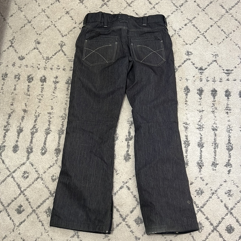 Snowboard pants